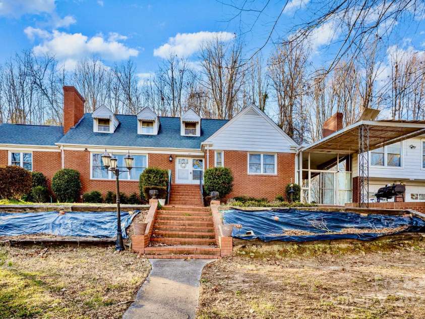 401 Inman Avenue, Bessemer City, NC 28016.  MLS# CAR4224332, YatesRealty ID 1447. 