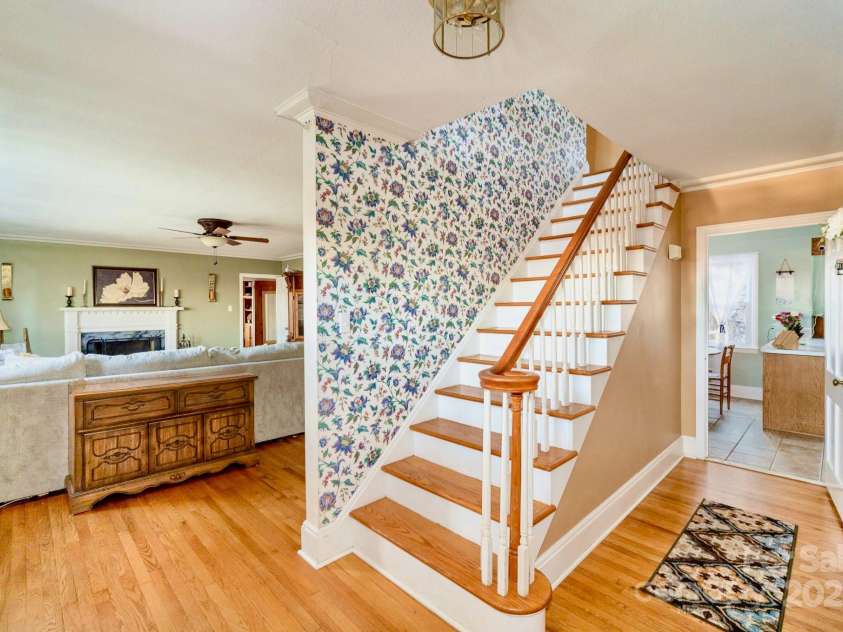 401 Inman Avenue, Bessemer City, NC 28016.  MLS# CAR4224332, YatesRealty ID 1447. 