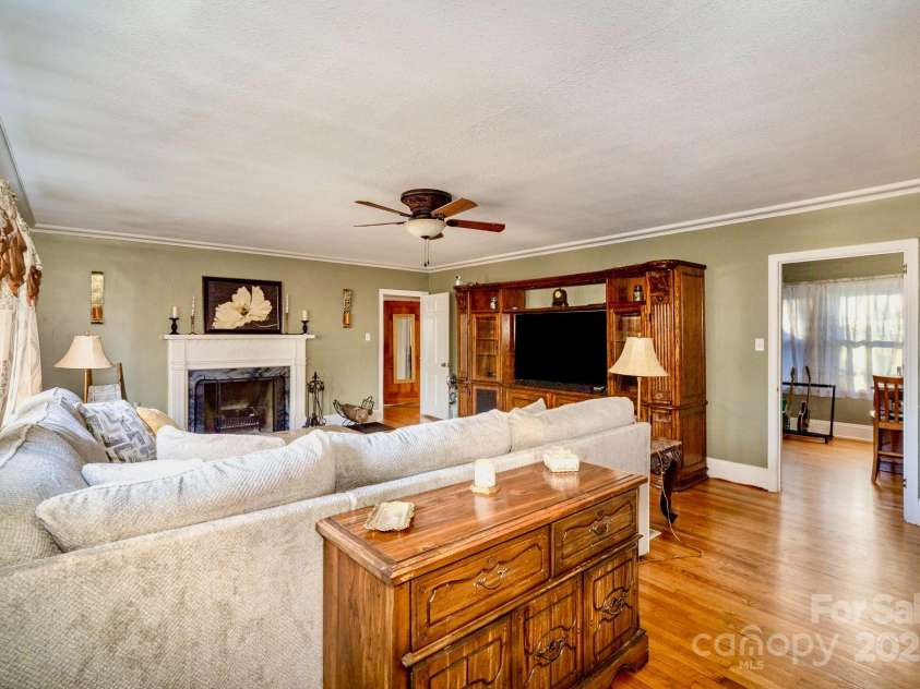 401 Inman Avenue, Bessemer City, NC 28016.  MLS# CAR4224332, YatesRealty ID 1447. 