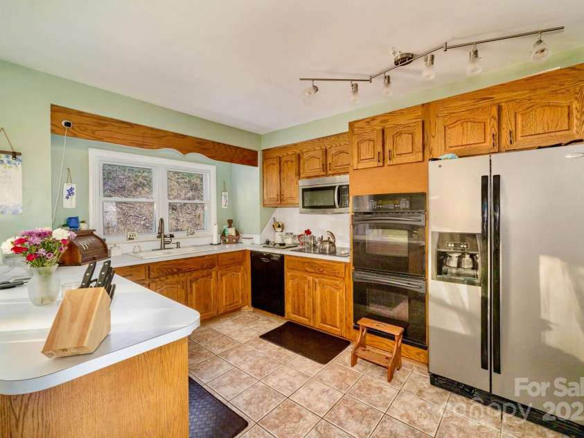 401 Inman Avenue, Bessemer City, NC 28016.  MLS# CAR4224332, YatesRealty ID 1447. 