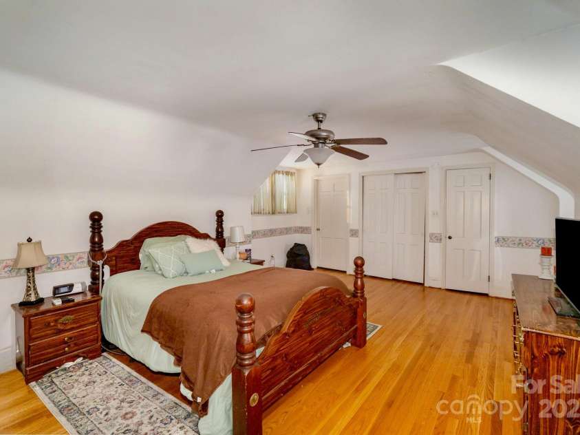 401 Inman Avenue, Bessemer City, NC 28016.  MLS# CAR4224332, YatesRealty ID 1447. 