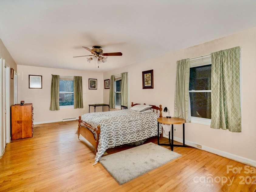 401 Inman Avenue, Bessemer City, NC 28016.  MLS# CAR4224332, YatesRealty ID 1447. 