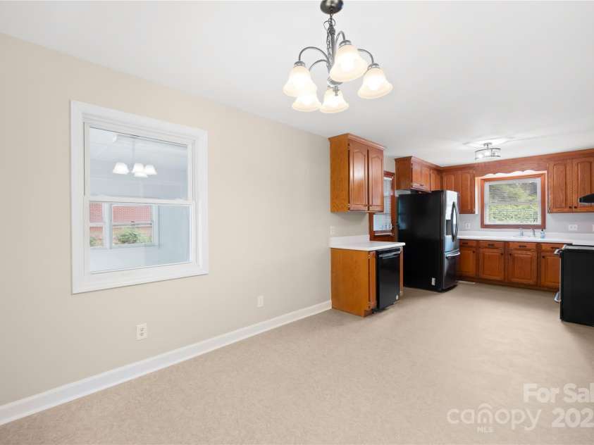 119 Oak Avenue, Shelby, NC 28152.  MLS# CAR4260905, YatesRealty ID 14470. 