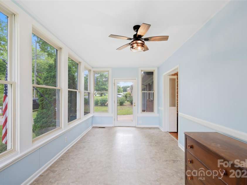 119 Oak Avenue, Shelby, NC 28152.  MLS# CAR4260905, YatesRealty ID 14470. 