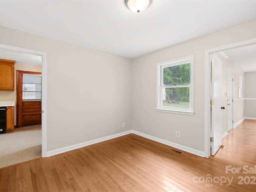 119 Oak Avenue, Shelby, NC 28152.  MLS# CAR4260905, YatesRealty ID 14470. 