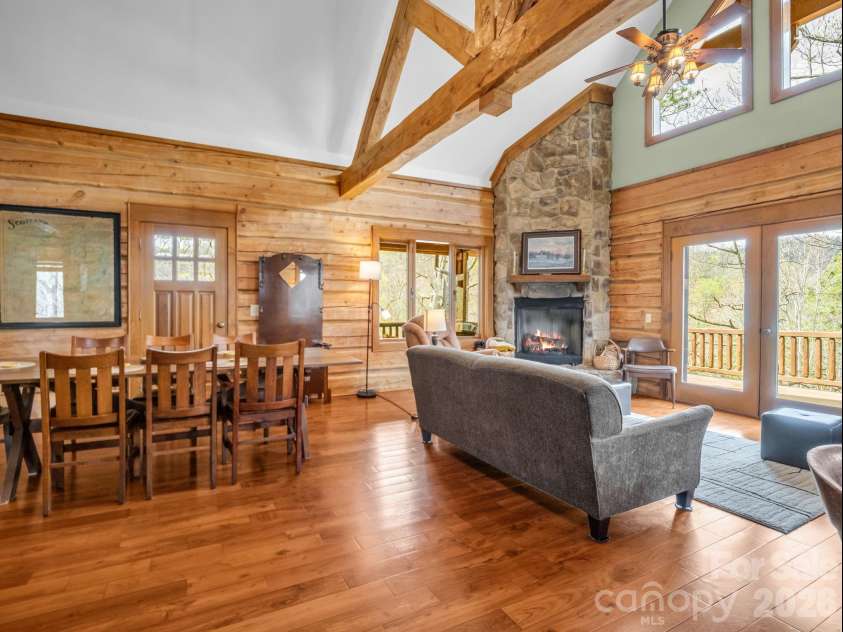 294 Verbena Drive, Black Mountain, NC 28711.  MLS# CAR4356728, YatesRealty ID 14470. 