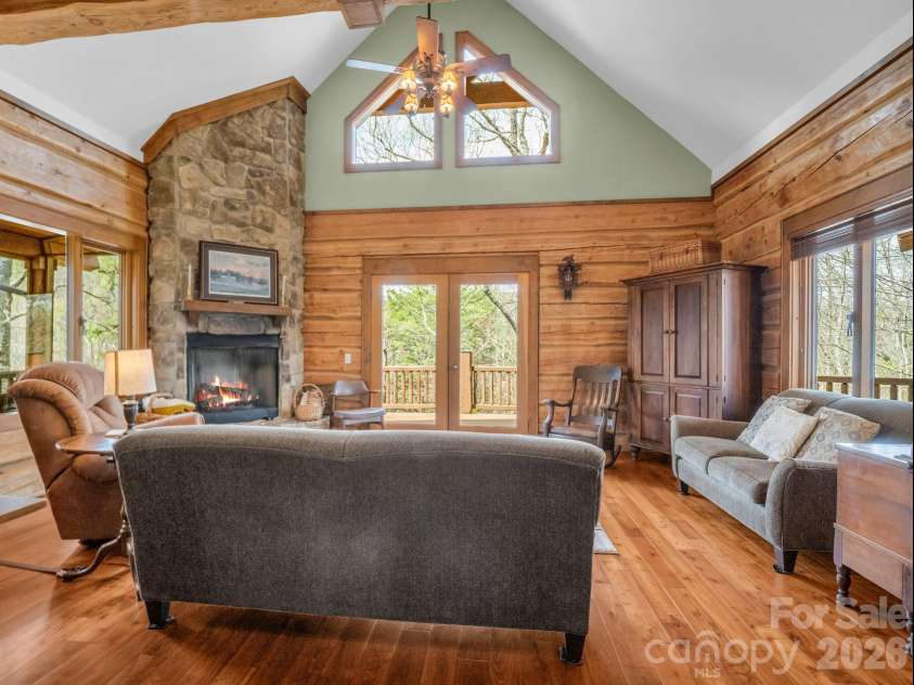 294 Verbena Drive, Black Mountain, NC 28711.  MLS# CAR4356728, YatesRealty ID 14470. 
