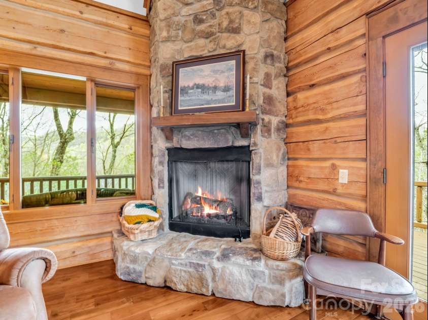 294 Verbena Drive, Black Mountain, NC 28711.  MLS# CAR4356728, YatesRealty ID 14470. 