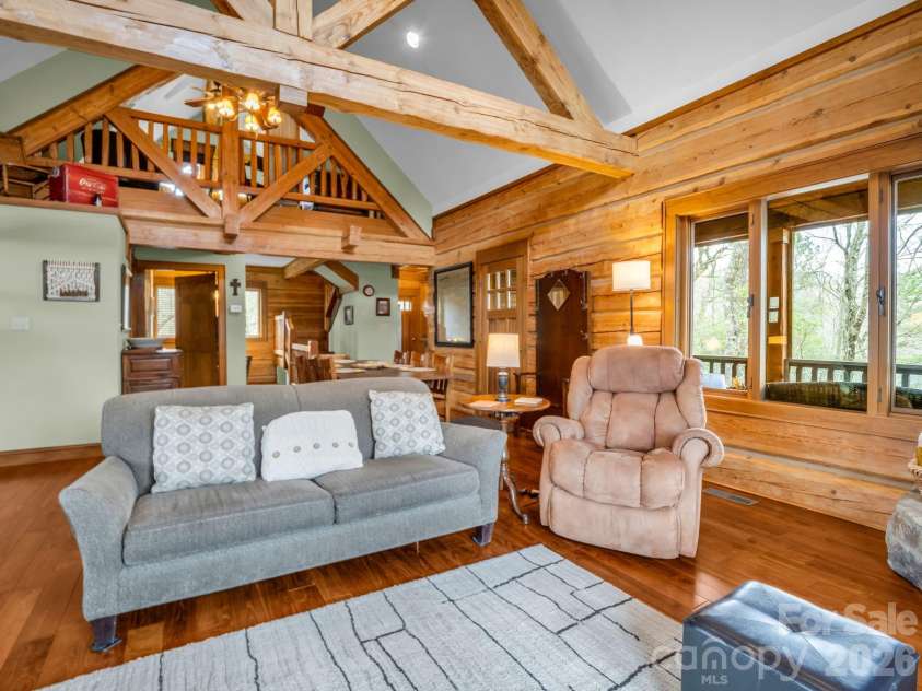 294 Verbena Drive, Black Mountain, NC 28711.  MLS# CAR4356728, YatesRealty ID 14470. 