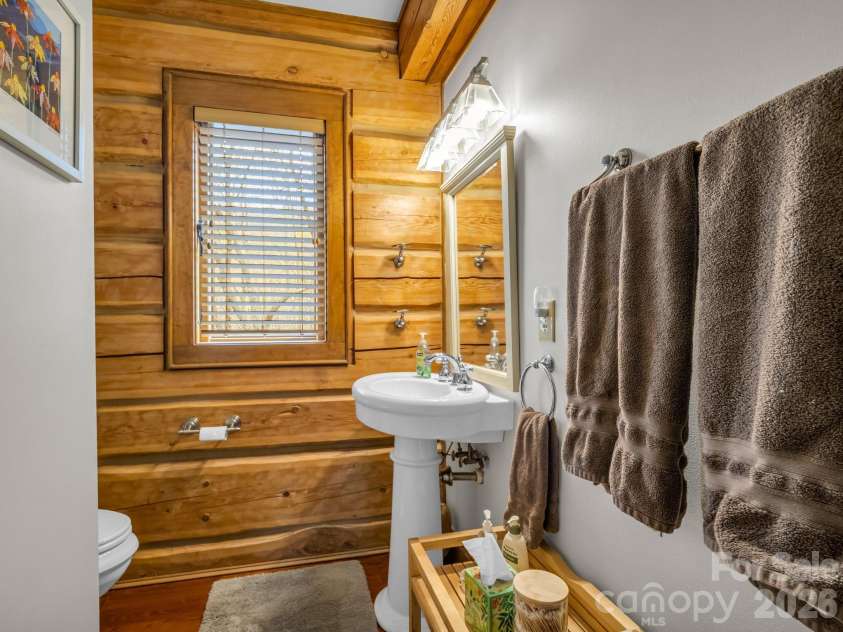 294 Verbena Drive, Black Mountain, NC 28711.  MLS# CAR4356728, YatesRealty ID 14470. 
