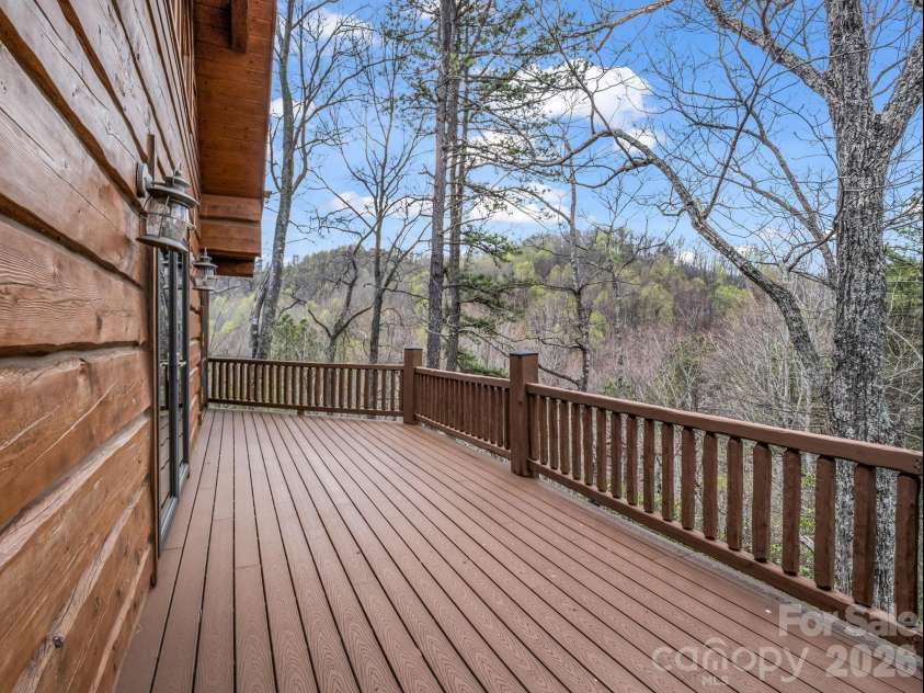 294 Verbena Drive, Black Mountain, NC 28711.  MLS# CAR4356728, YatesRealty ID 14470. 