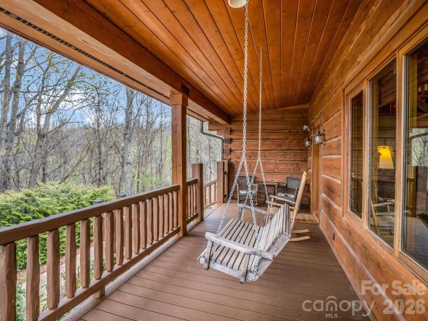294 Verbena Drive, Black Mountain, NC 28711.  MLS# CAR4356728, YatesRealty ID 14470. 