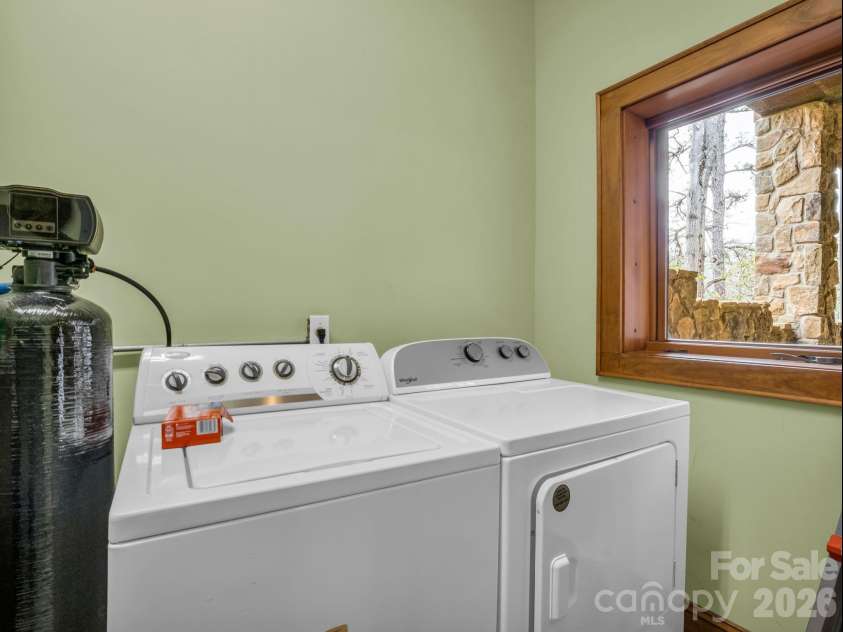 294 Verbena Drive, Black Mountain, NC 28711.  MLS# CAR4356728, YatesRealty ID 14470. 