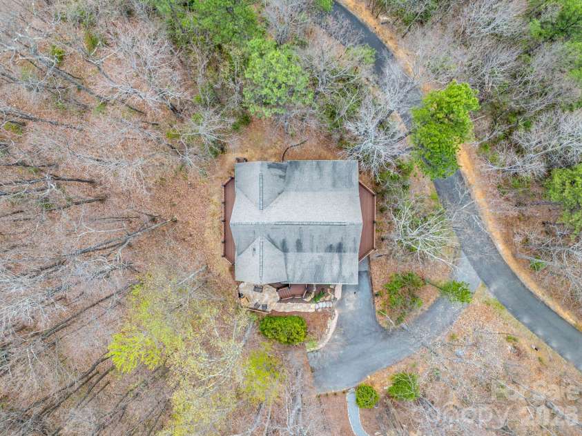 294 Verbena Drive, Black Mountain, NC 28711.  MLS# CAR4356728, YatesRealty ID 14470. 