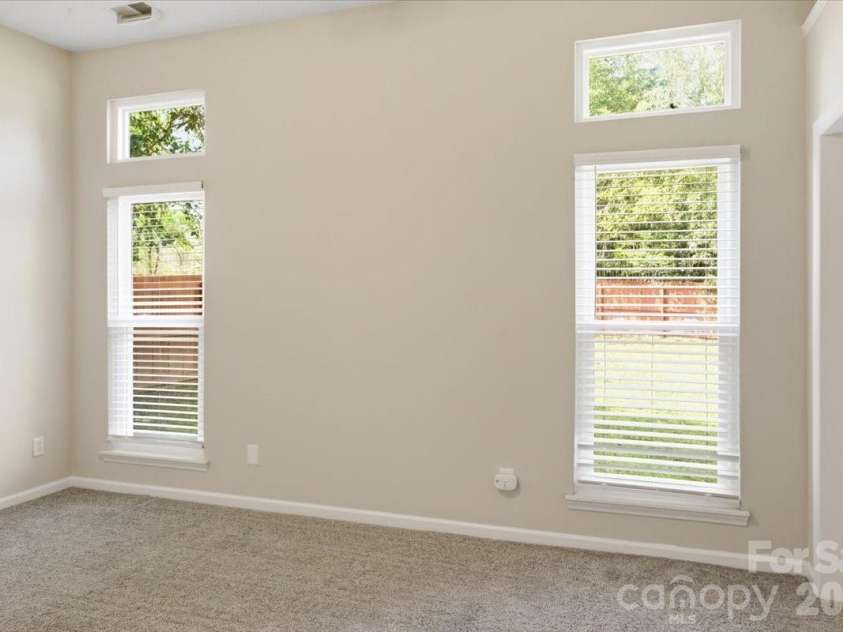 2917 Dellinger Drive, Charlotte, NC 28269.  MLS# CAR4360696, YatesRealty ID 14471. 