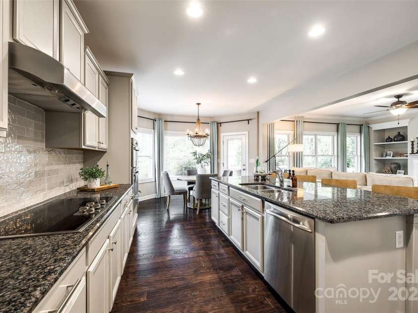 405 Five Leaf Lane, Waxhaw, NC 28173.  MLS# CAR4244840, YatesRealty ID 14472. 