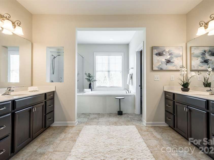 405 Five Leaf Lane, Waxhaw, NC 28173.  MLS# CAR4244840, YatesRealty ID 14472. 