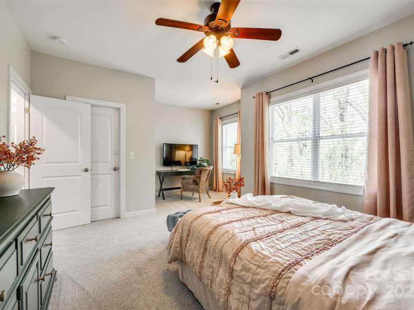 405 Five Leaf Lane, Waxhaw, NC 28173.  MLS# CAR4244840, YatesRealty ID 14472. 