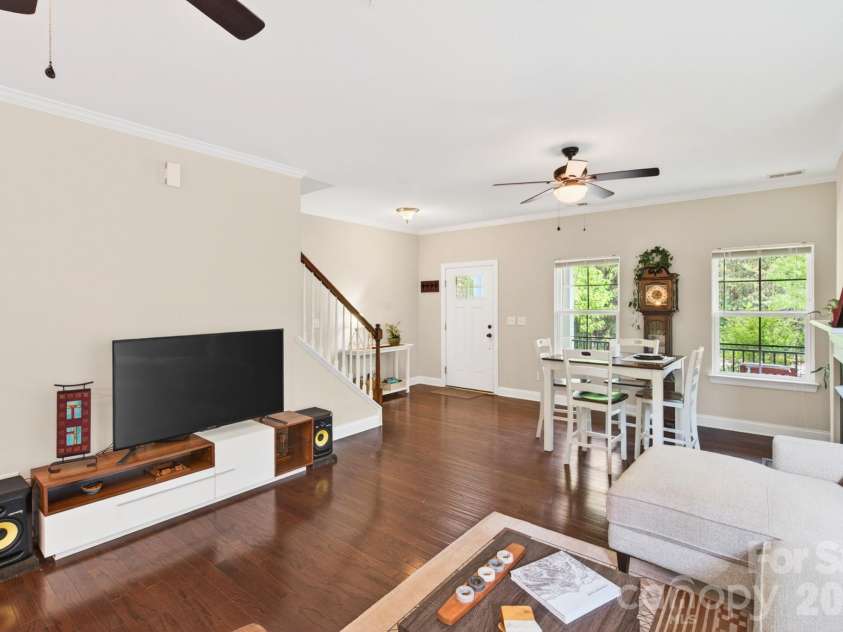 7544 Fairway Villa Circle, Denver, NC 28037.  MLS# CAR4368325, YatesRealty ID 14472. 