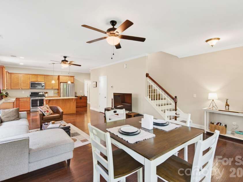 7544 Fairway Villa Circle, Denver, NC 28037.  MLS# CAR4368325, YatesRealty ID 14472. 