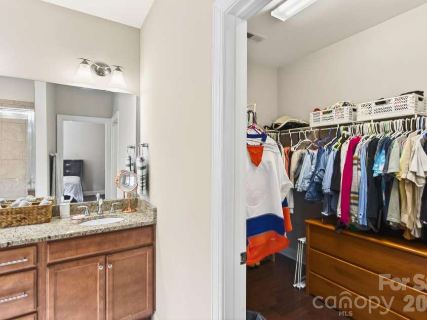 7544 Fairway Villa Circle, Denver, NC 28037.  MLS# CAR4368325, YatesRealty ID 14472. 