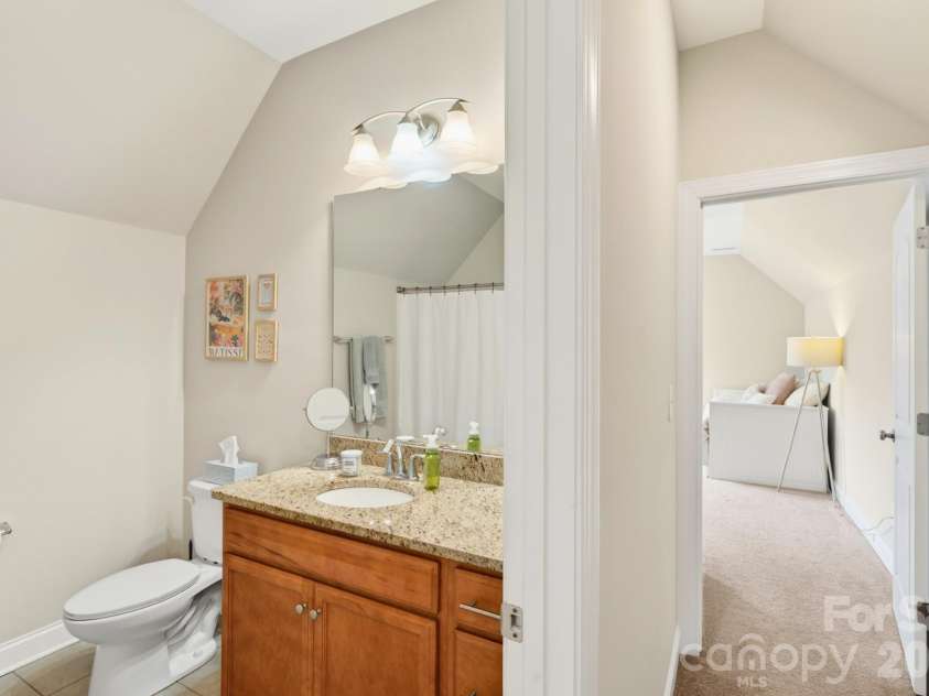 7544 Fairway Villa Circle, Denver, NC 28037.  MLS# CAR4368325, YatesRealty ID 14472. 