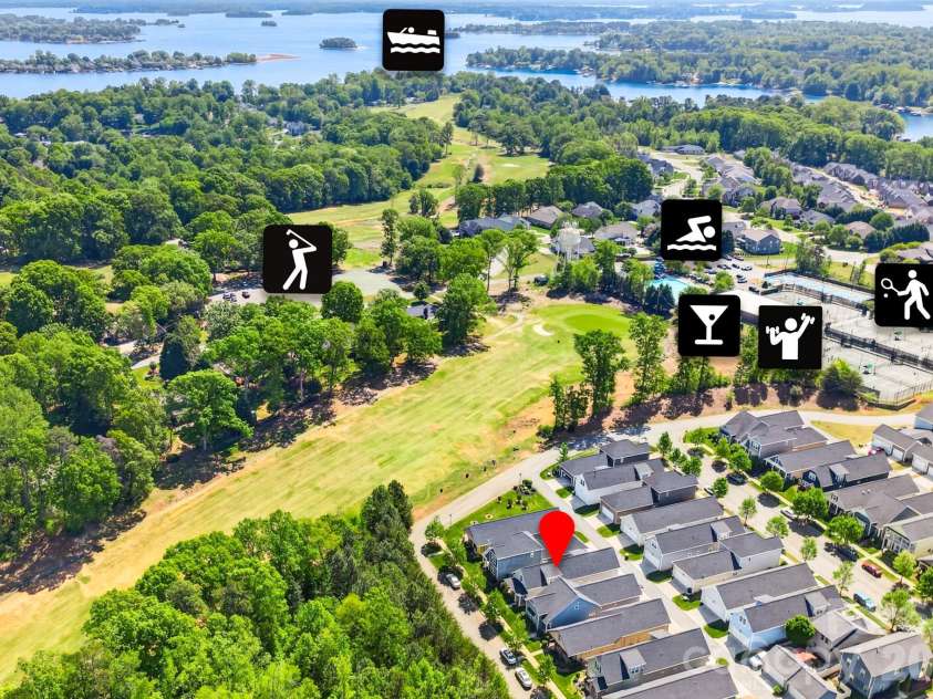 7544 Fairway Villa Circle, Denver, NC 28037.  MLS# CAR4368325, YatesRealty ID 14472. 