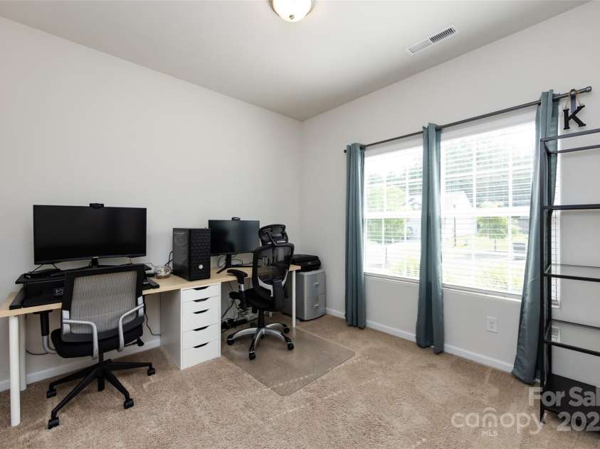 7315 Amberly Hills Road, Charlotte, NC 28215.  MLS# CAR4258030, YatesRealty ID 14473. 