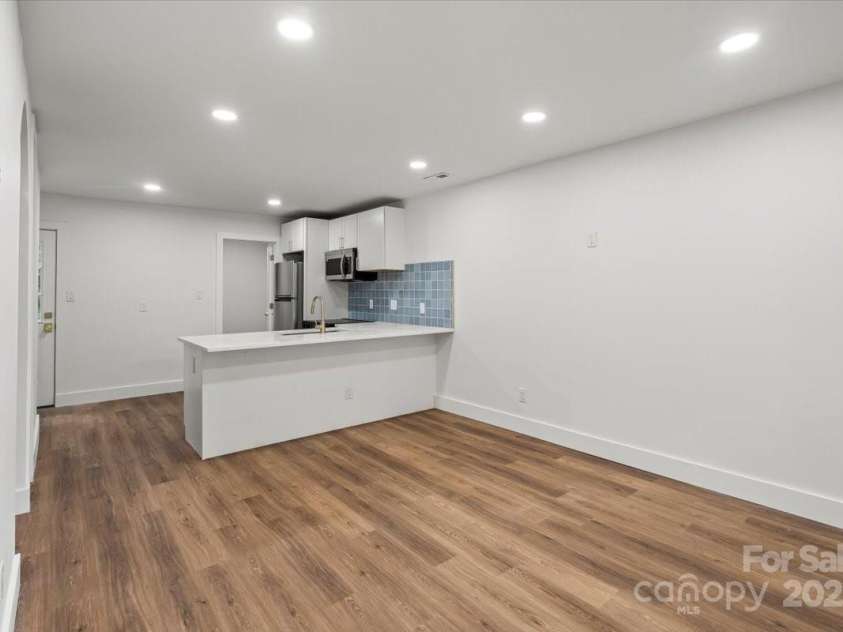 5444 Datha Avenue, Charlotte, NC 28269.  MLS# CAR4256726, YatesRealty ID 14474. 