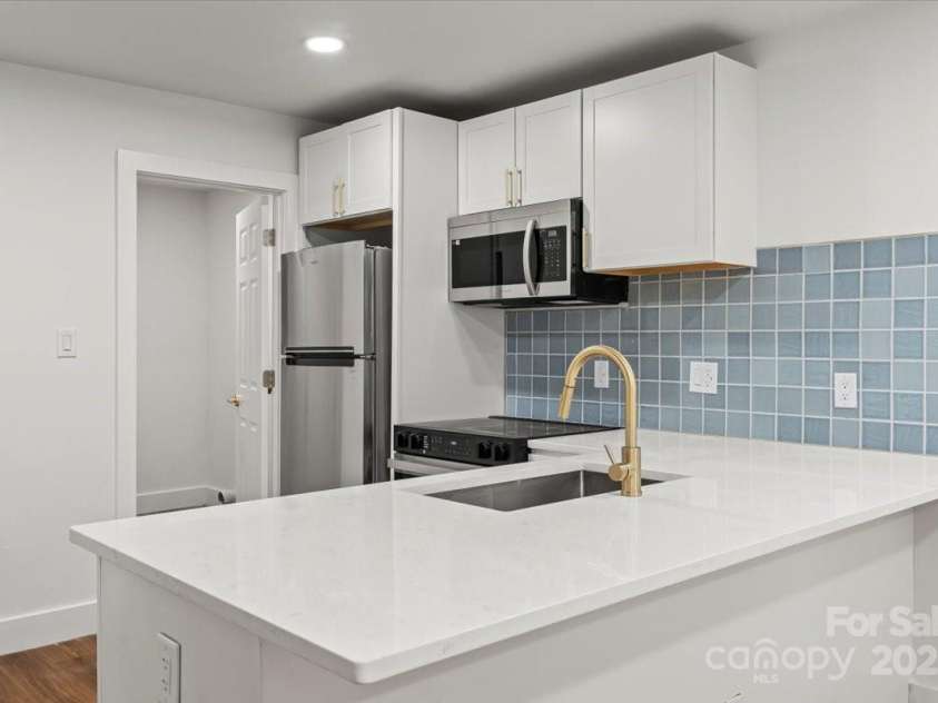 5444 Datha Avenue, Charlotte, NC 28269.  MLS# CAR4256726, YatesRealty ID 14474. 