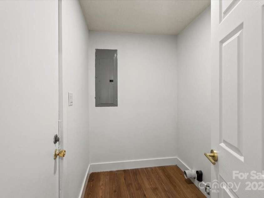 5444 Datha Avenue, Charlotte, NC 28269.  MLS# CAR4256726, YatesRealty ID 14474. 