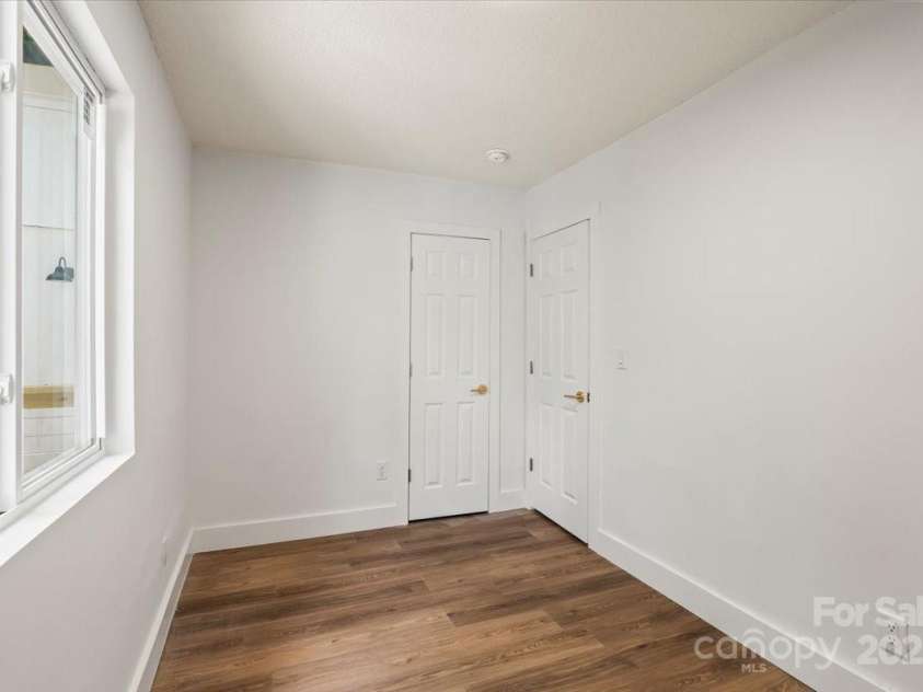5444 Datha Avenue, Charlotte, NC 28269.  MLS# CAR4256726, YatesRealty ID 14474. 