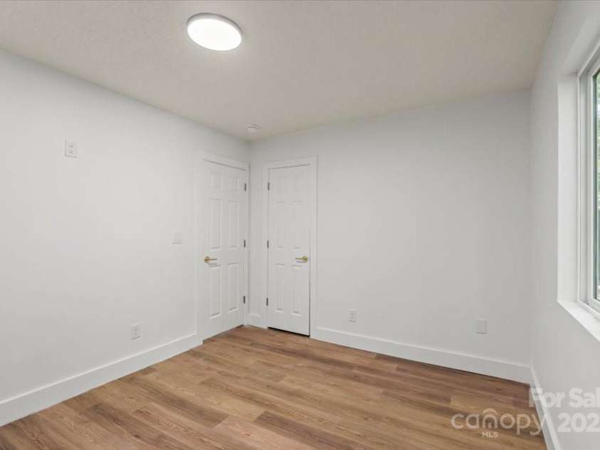 5444 Datha Avenue, Charlotte, NC 28269.  MLS# CAR4256726, YatesRealty ID 14474. 