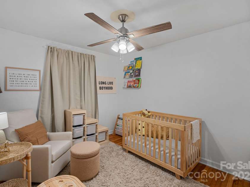 4314 Oak Forest Drive, Charlotte, NC 28215.  MLS# CAR4251094, YatesRealty ID 14476. 