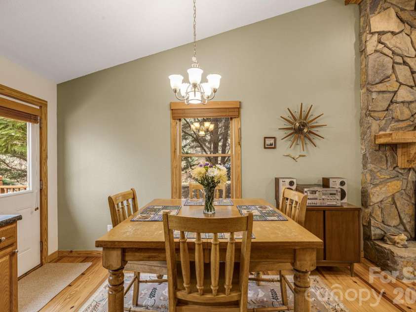 517 Pheasant Street, Lake Lure, NC 28746.  MLS# CAR4366000, YatesRealty ID 14476. 