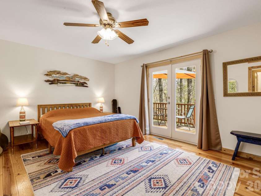 517 Pheasant Street, Lake Lure, NC 28746.  MLS# CAR4366000, YatesRealty ID 14476. 