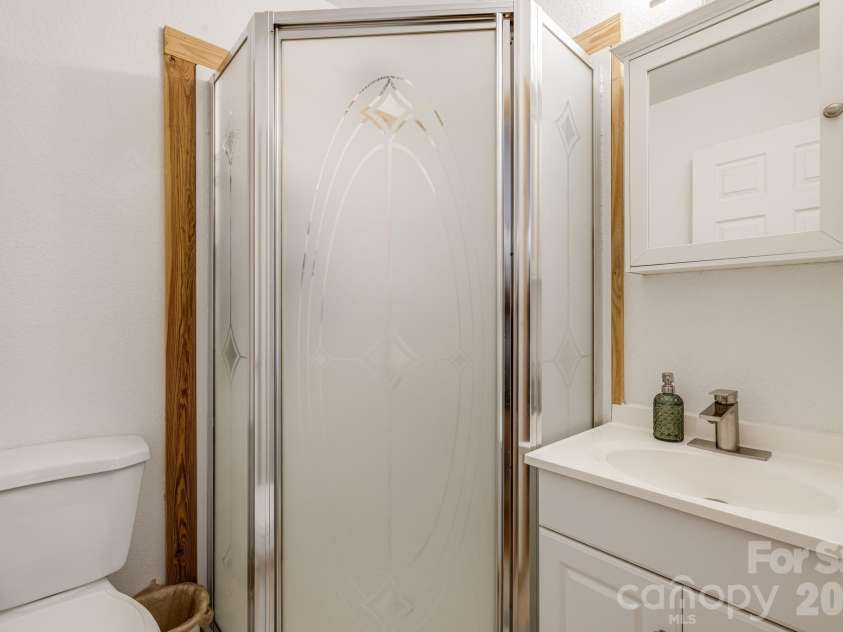 517 Pheasant Street, Lake Lure, NC 28746.  MLS# CAR4366000, YatesRealty ID 14476. 