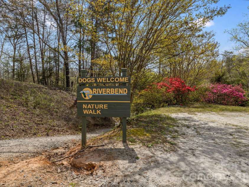517 Pheasant Street, Lake Lure, NC 28746.  MLS# CAR4366000, YatesRealty ID 14476. 