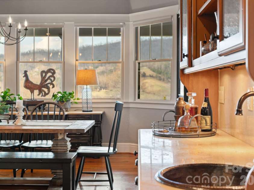 29 Bonnie Brae Drive, Weaverville, NC 28787.  MLS# CAR4352485, YatesRealty ID 14478. Custom wet bar 
