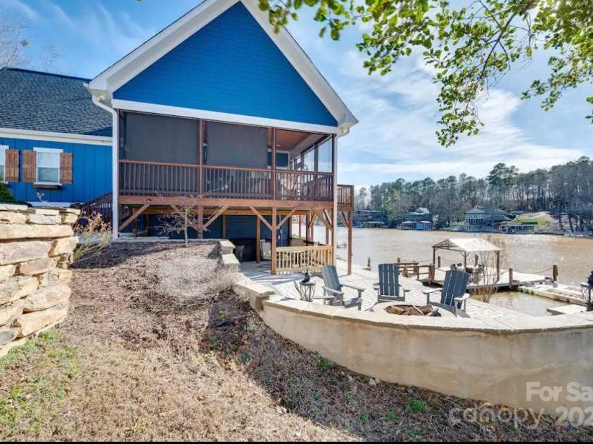 428 Pinehaven Drive, New London, NC 28127.  MLS# CAR4243423, YatesRealty ID 14478. 