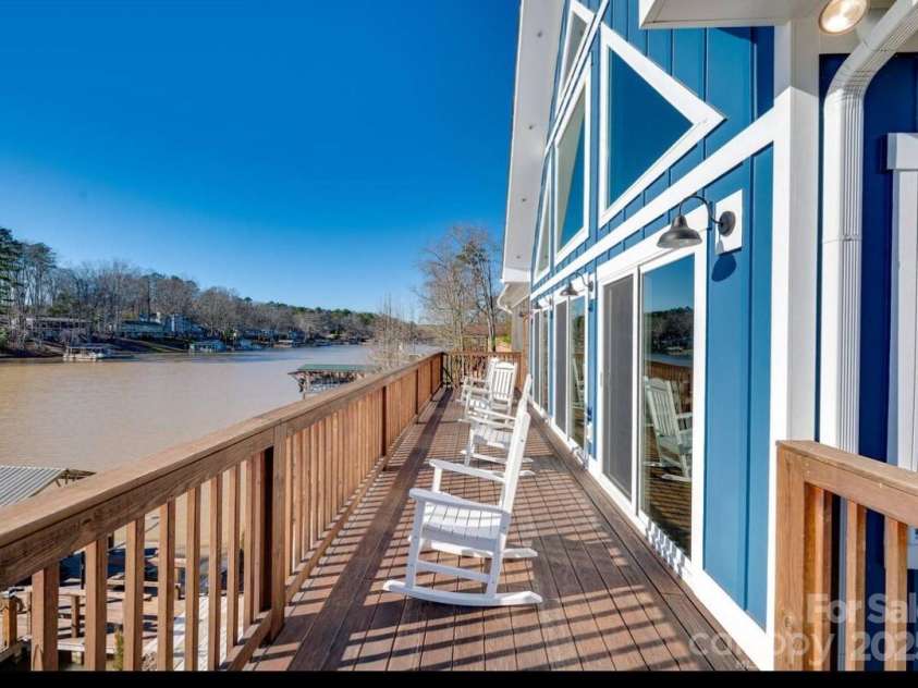 428 Pinehaven Drive, New London, NC 28127.  MLS# CAR4243423, YatesRealty ID 14478. 