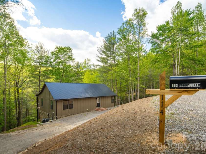 114 Woodpecker Road, Purlear, NC 28665.  MLS# CAR4346014, YatesRealty ID 14480. 