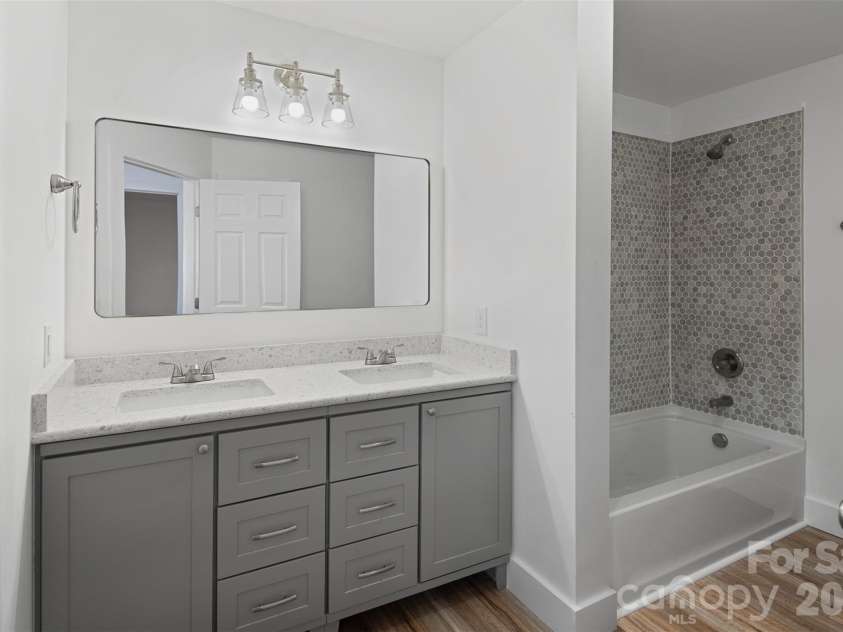 114 Woodpecker Road, Purlear, NC 28665.  MLS# CAR4346014, YatesRealty ID 14480. Full Bathroom - Main Level