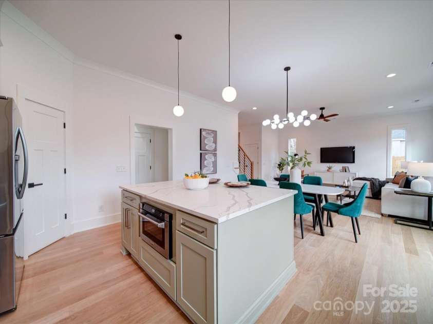2511 Dundeen Street, Charlotte, NC 28216.  MLS# CAR4221971, YatesRealty ID 14481. 
