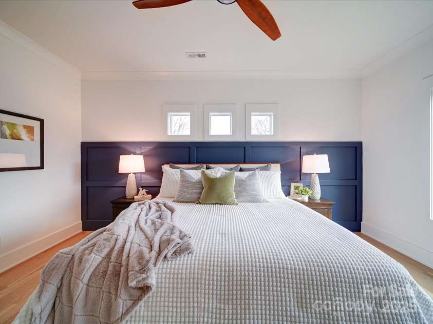 2511 Dundeen Street, Charlotte, NC 28216.  MLS# CAR4221971, YatesRealty ID 14481. 