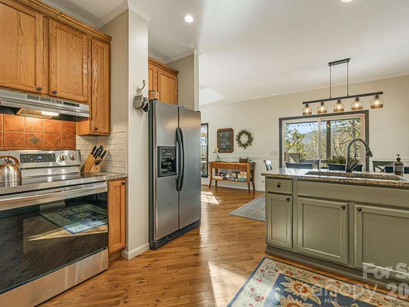 299 Lookout Drive, Pisgah Forest, NC 28768.  MLS# CAR4343254, YatesRealty ID 14481. 