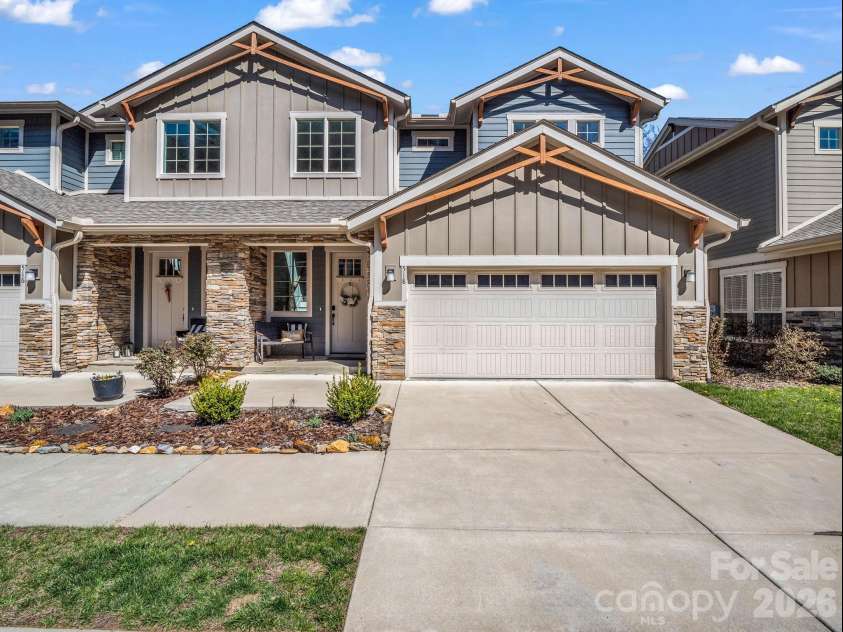 518 Sweet Birch Park Lane, Black Mountain, NC 28711.  MLS# CAR4358203, YatesRealty ID 14482. 