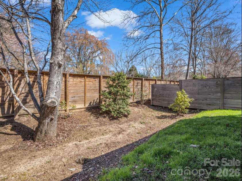 518 Sweet Birch Park Lane, Black Mountain, NC 28711.  MLS# CAR4358203, YatesRealty ID 14482. 
