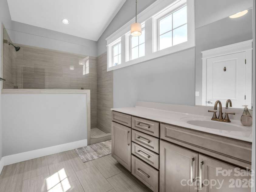 518 Sweet Birch Park Lane, Black Mountain, NC 28711.  MLS# CAR4358203, YatesRealty ID 14482. 