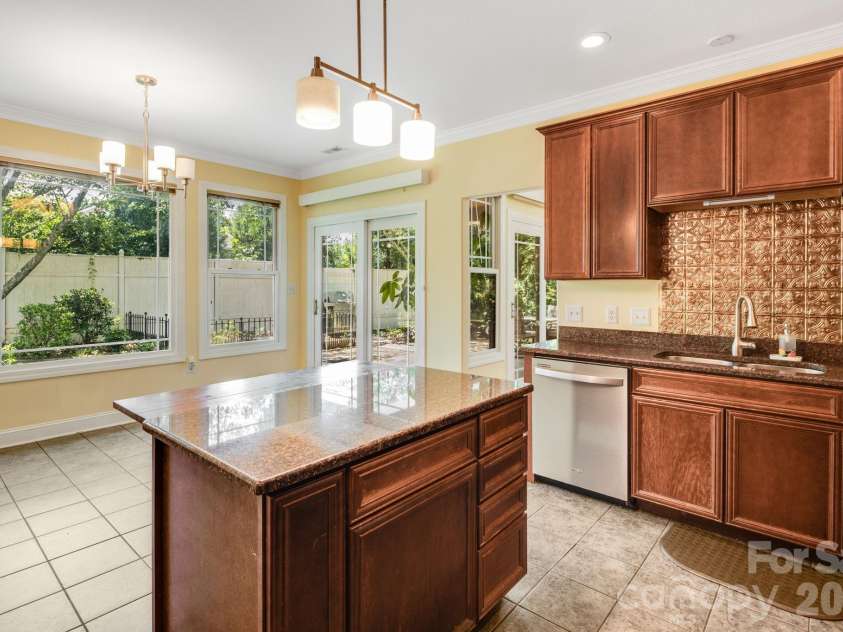 4 AMARETTO Drive, Candler, NC 28715.  MLS# CAR4364871, YatesRealty ID 14484. 